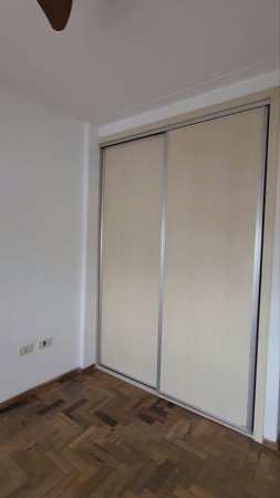 SEMIPISO DE 1 DORMITORIO + COCHERA SOBRE GENERAL LOPEZ