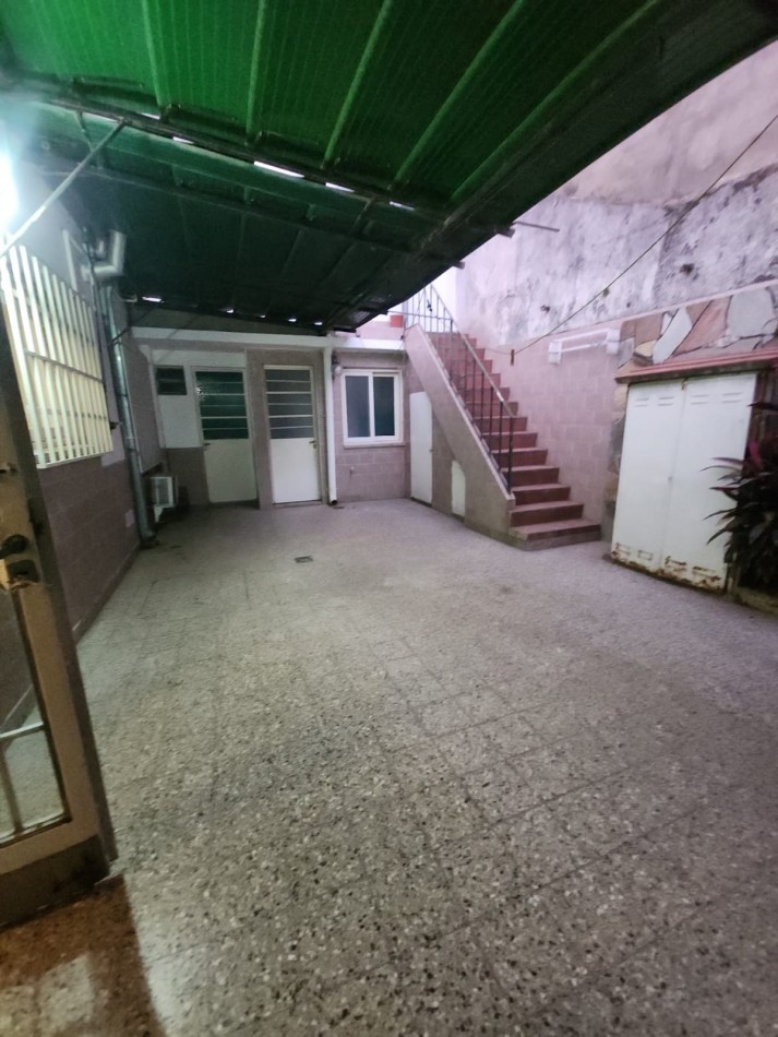 ALQUILER CASA EN GUEMES Y BV GALVEZ