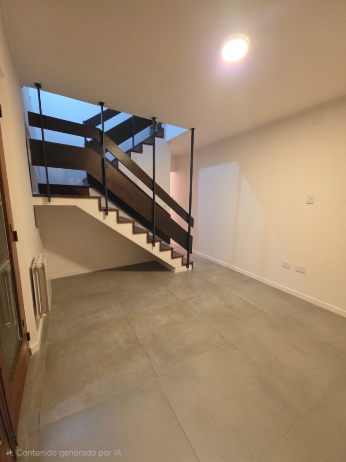 Casa a metros de la costanera: 3 dormitorios/jardin/pileta/quincho
