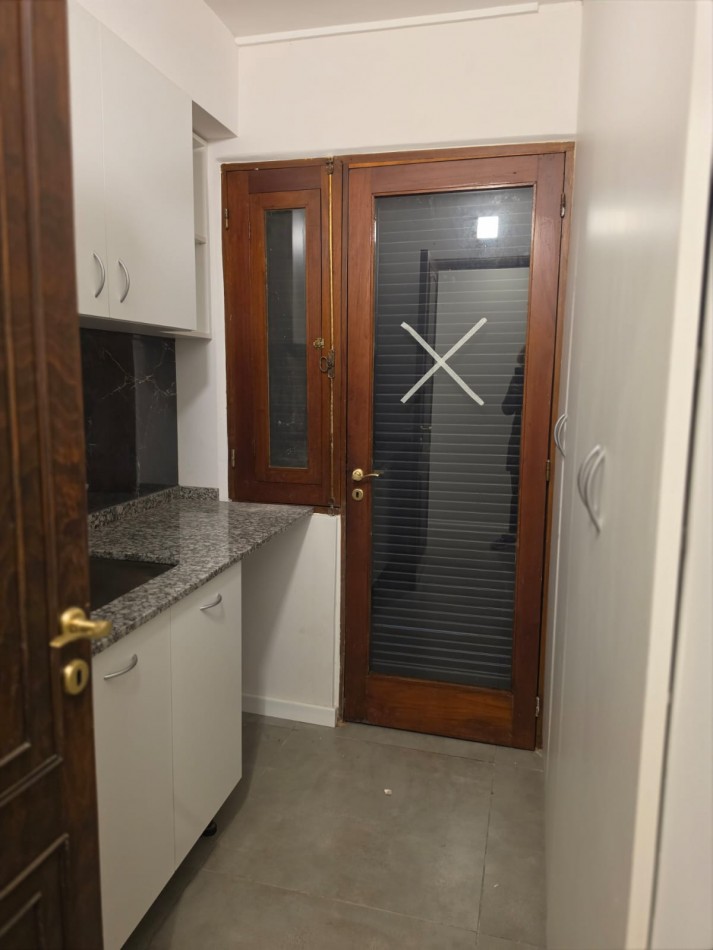 Casa a metros de la costanera: 3 dormitorios/jardin/pileta/quincho