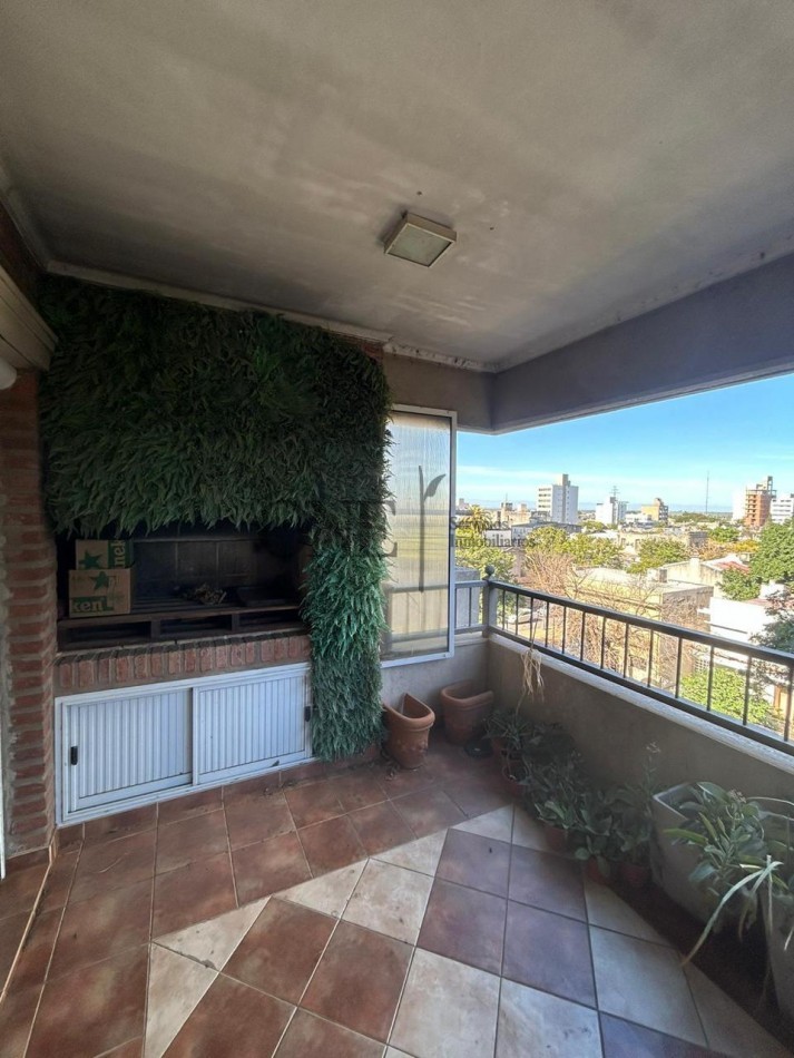 Venta Piso de categoria Bv Galvez