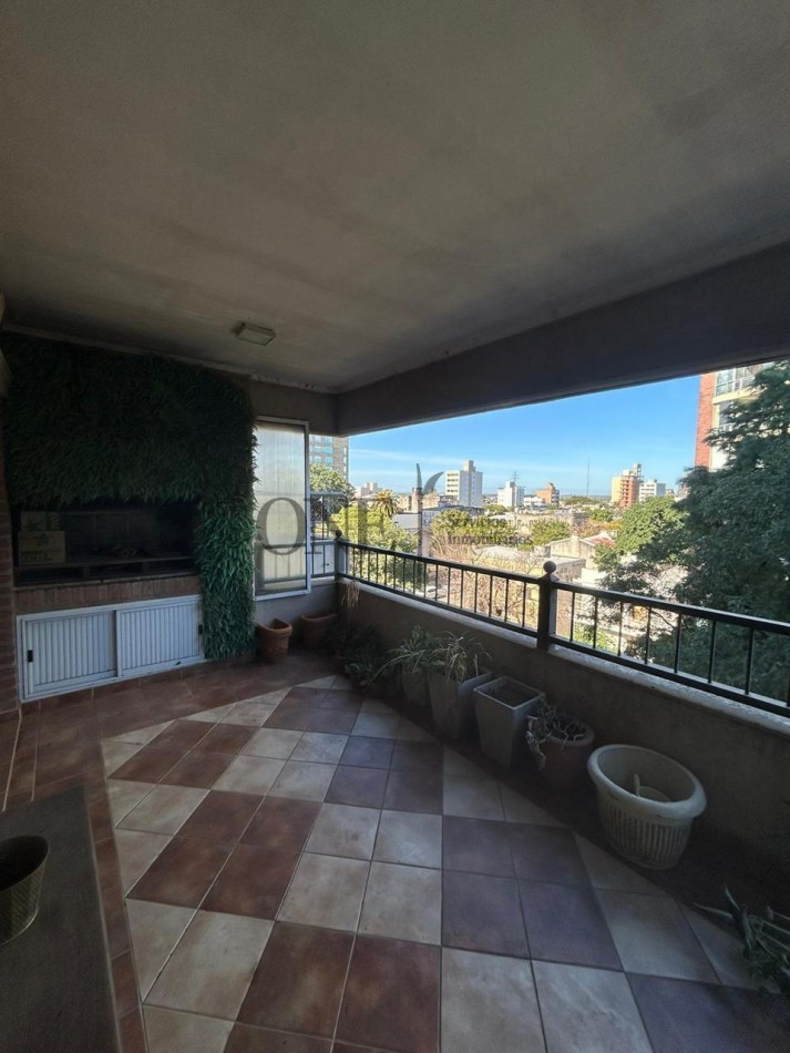 Venta Piso de categoria Bv Galvez