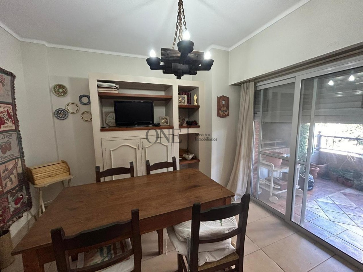 Venta Piso de categoria Bv Galvez