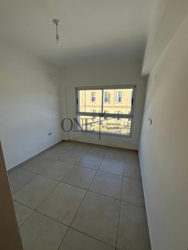 Alquilo depto Av Freyre y Salta (frente hospital cullen)