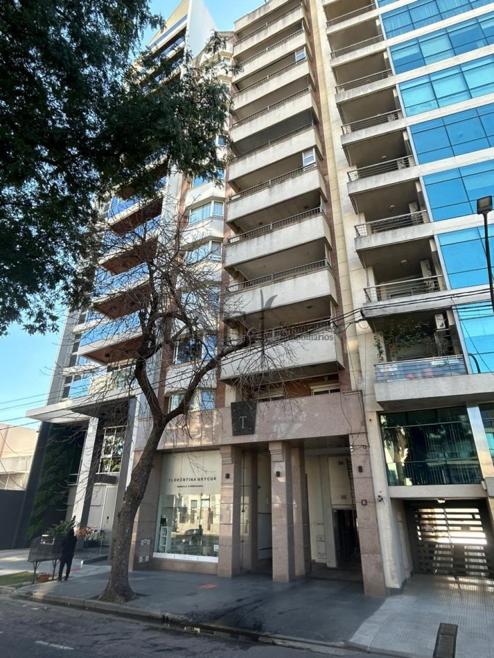 Venta Piso de categoria Bv Galvez